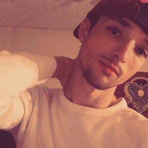 Meet your Posher, Dakota